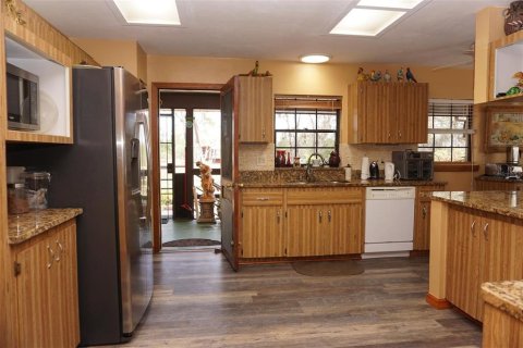 House in Dunnellon, Florida 3 bedrooms, 218.51 sq.m. № 1582557 - photo 17