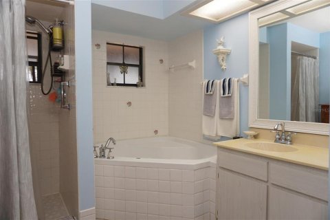 House in Dunnellon, Florida 3 bedrooms, 218.51 sq.m. № 1582557 - photo 30