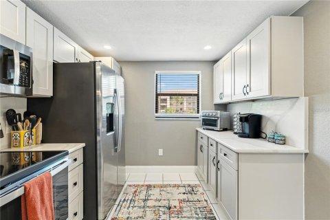 Condo in Punta Gorda, Florida, 2 bedrooms  № 1873346 - photo 11