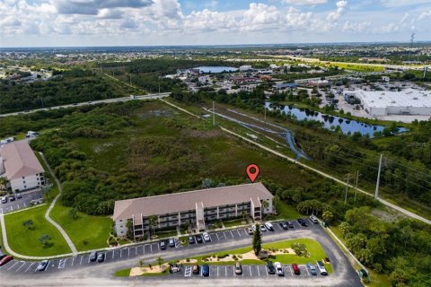 Condo in Punta Gorda, Florida, 2 bedrooms  № 1873346 - photo 2