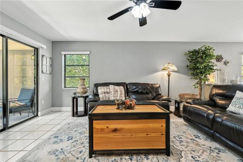 Condo in Punta Gorda, Florida, 2 bedrooms  № 1873346 - photo 16
