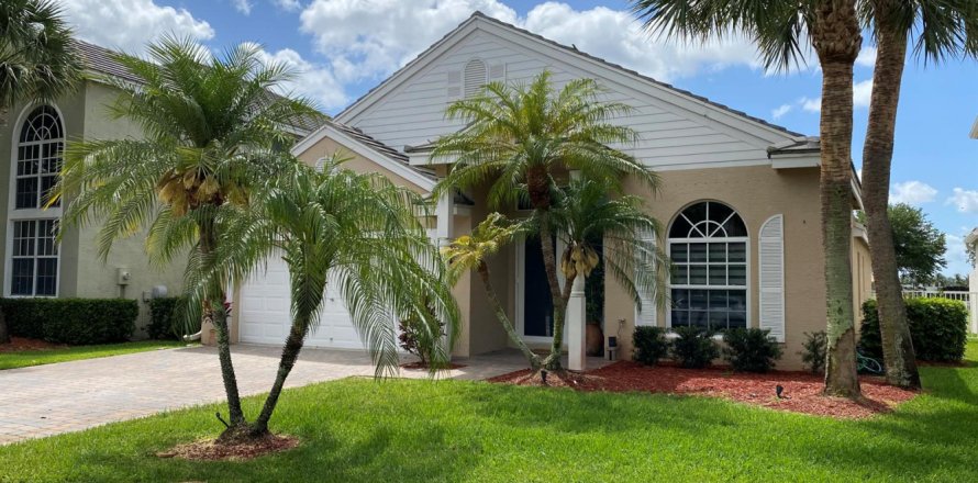 Villa ou maison à Royal Palm Beach, Floride 3 chambres, 167.41 m2 № 2411839