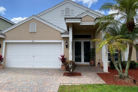 Villa ou maison à vendre à Royal Palm Beach, Floride: 3 chambres, 167.41 m2 № 2411839 - photo 2