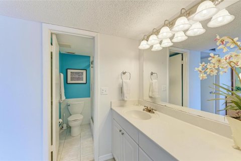 Condominio en venta en Sarasota, Florida, 2 dormitorios, 102.29 m2 № 2211542 - foto 25