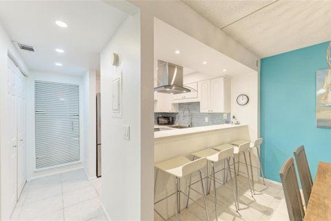 Condominio en venta en Sarasota, Florida, 2 dormitorios, 102.29 m2 № 2211542 - foto 12