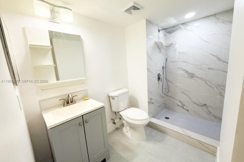 Снять в аренду кондоминиум в Форт-Лодердейл, Флорида 2 спальни, 116.69м2, № 2023486 - фото 7