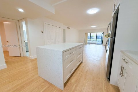 Снять в аренду кондоминиум в Форт-Лодердейл, Флорида 2 спальни, 116.69м2, № 2023486 - фото 6