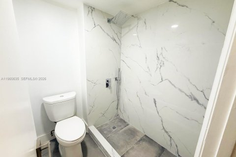 Снять в аренду кондоминиум в Форт-Лодердейл, Флорида 2 спальни, 116.69м2, № 2023486 - фото 10