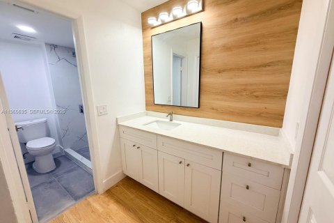 Снять в аренду кондоминиум в Форт-Лодердейл, Флорида 2 спальни, 116.69м2, № 2023486 - фото 9