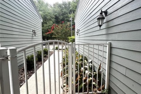 Condo in Gainesville, Florida, 3 bedrooms  № 2212888 - photo 4