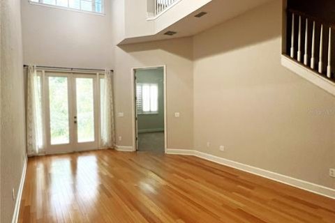 Condo in Gainesville, Florida, 3 bedrooms  № 2212888 - photo 11