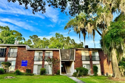 Condominio en venta en Gainesville, Florida, 2 dormitorios, 70.14 m2 № 1781020 - foto 1