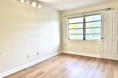 Condominio en venta en Gainesville, Florida, 2 dormitorios, 70.14 m2 № 1781020 - foto 5