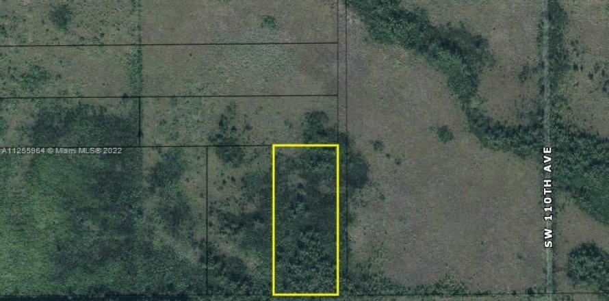 Коммерческая недвижимость в Хомстед, Флорида № 2037648