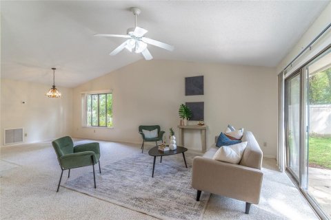 Casa en venta en Altamonte Springs, Florida, 3 dormitorios, 174.84 m2 № 1919568 - foto 4