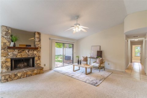Casa en venta en Altamonte Springs, Florida, 3 dormitorios, 174.84 m2 № 1919568 - foto 3