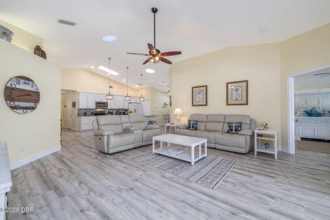 Casa en venta en Ormond Beach, Florida, 3 dormitorios, 210.33 m2 № 2433396 - foto 21