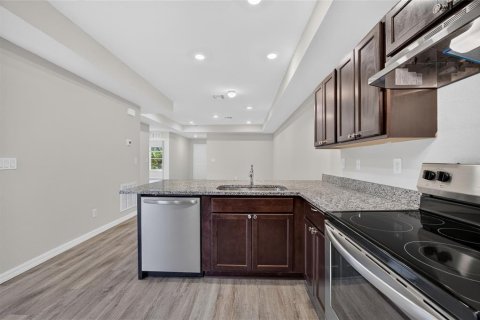 Commercial property in Port Charlotte, Florida 4 bedrooms, 191.01 sq.m. № 2405774 - photo 8