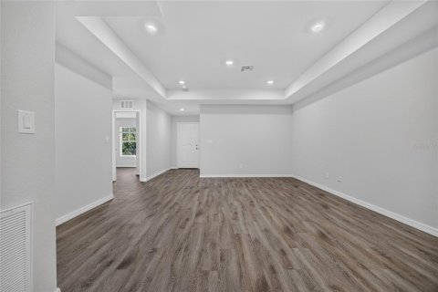 Commercial property in Port Charlotte, Florida 4 bedrooms, 191.01 sq.m. № 2405774 - photo 5