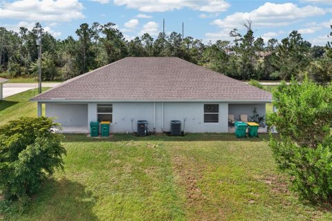 Commercial property in Port Charlotte, Florida 4 bedrooms, 191.01 sq.m. № 2405774 - photo 23