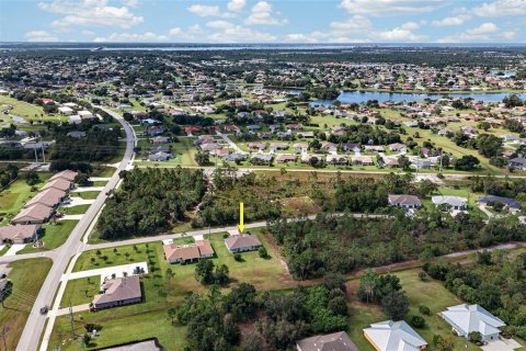 Commercial property in Port Charlotte, Florida 4 bedrooms, 191.01 sq.m. № 2405774 - photo 29