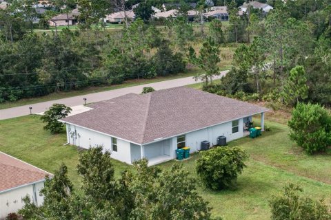 Commercial property in Port Charlotte, Florida 4 bedrooms, 191.01 sq.m. № 2405774 - photo 24