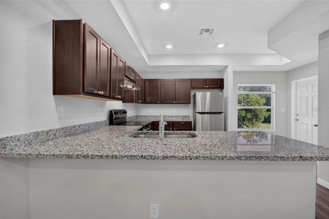 Commercial property in Port Charlotte, Florida 4 bedrooms, 191.01 sq.m. № 2405774 - photo 6