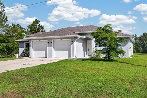 Immobilier commercial à Port Charlotte, Floride 4 chambres, 191.01 m2 № 2405774