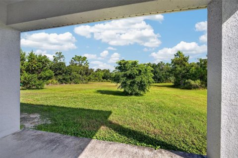 Commercial property in Port Charlotte, Florida 4 bedrooms, 191.01 sq.m. № 2405774 - photo 18