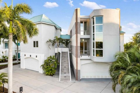 Casa en venta en Bradenton, Florida, 5 dormitorios, 730.4 m2 № 2144687 - foto 8