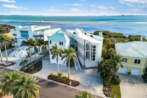 Casa en venta en Bradenton, Florida, 5 dormitorios, 730.4 m2 № 2144687 - foto 4