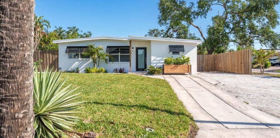 Casa en Tampa, Florida 3 dormitorios, 99.41 m2 № 1628705