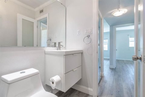 Casa en venta en Tampa, Florida, 3 dormitorios, 99.41 m2 № 1628705 - foto 30