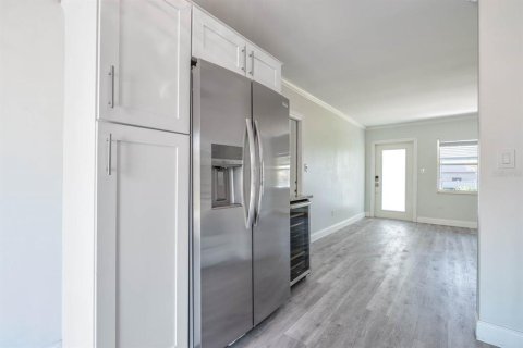 Casa en venta en Tampa, Florida, 3 dormitorios, 99.41 m2 № 1628705 - foto 16