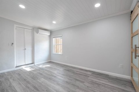 Casa en venta en Tampa, Florida, 3 dormitorios, 99.41 m2 № 1628705 - foto 18