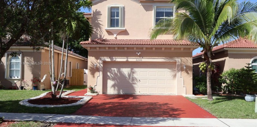 Casa en Homestead, Florida 3 dormitorios, 191.19 m2 № 1928394