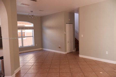 Casa en venta en Homestead, Florida, 3 dormitorios, 191.19 m2 № 1928394 - foto 8