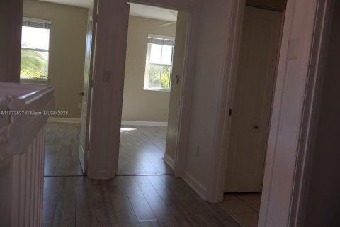 Casa en venta en Homestead, Florida, 3 dormitorios, 191.19 m2 № 1928394 - foto 11