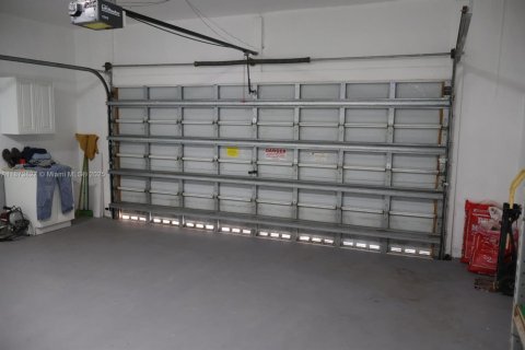 Casa en venta en Homestead, Florida, 3 dormitorios, 191.19 m2 № 1928394 - foto 10