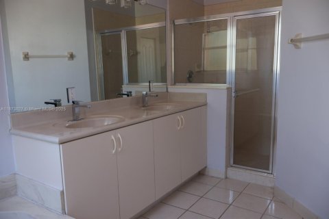 Casa en venta en Homestead, Florida, 3 dormitorios, 191.19 m2 № 1928394 - foto 14