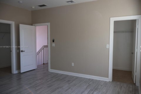 Casa en venta en Homestead, Florida, 3 dormitorios, 191.19 m2 № 1928394 - foto 13