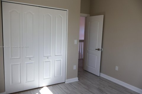 Casa en venta en Homestead, Florida, 3 dormitorios, 191.19 m2 № 1928394 - foto 18