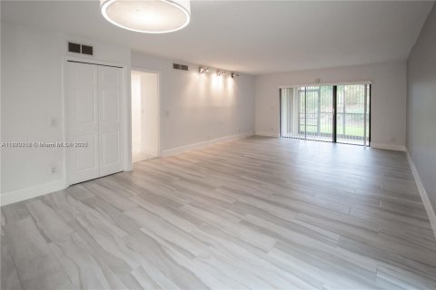 Copropriété à louer à Weston, Floride: 2 chambres, 113.34 m2 № 1941605 - photo 9