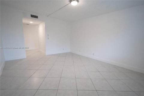 Copropriété à louer à Weston, Floride: 2 chambres, 113.34 m2 № 1941605 - photo 24