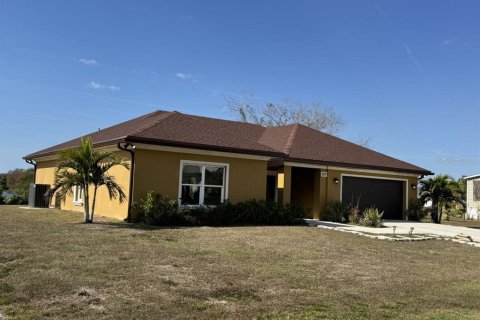 Villa ou maison à vendre à Okeechobee, Floride: 4 chambres, 169.18 m2 № 2199745 - photo 2