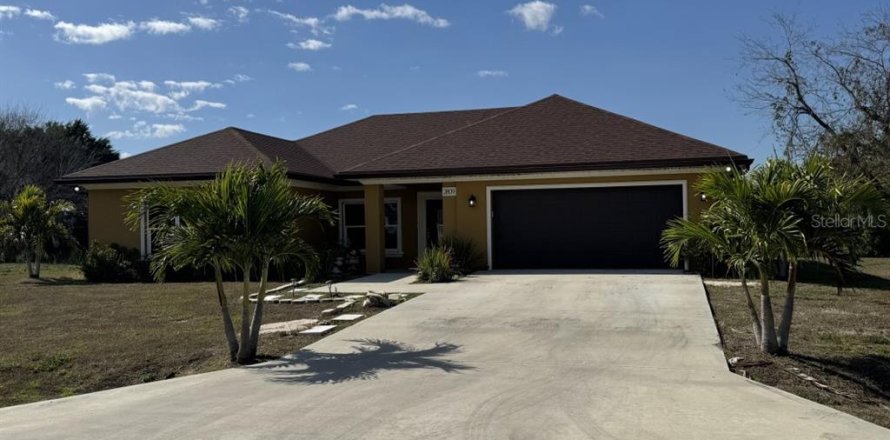 Villa ou maison à Okeechobee, Floride 4 chambres, 169.18 m2 № 2199745