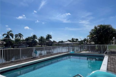 Condo in Pompano Beach, Florida, 2 bedrooms  № 1386069 - photo 29