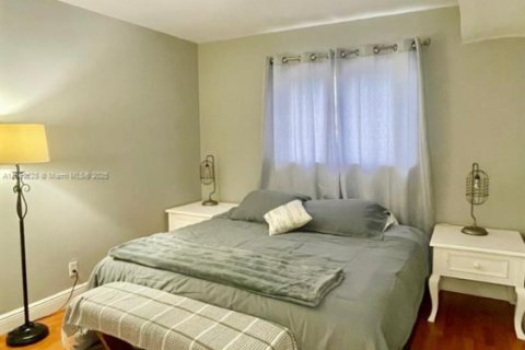 Condo in Pompano Beach, Florida, 2 bedrooms  № 1386069 - photo 19