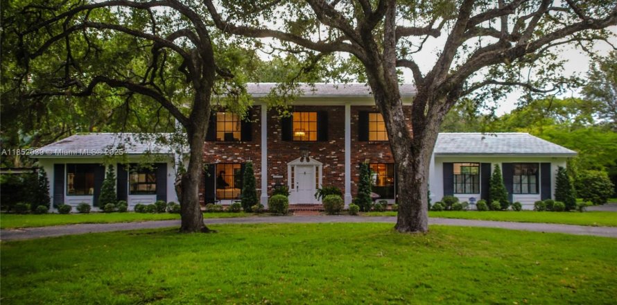 Villa ou maison à Coral Gables, Floride 4 chambres, 279.82 m2 № 1881516