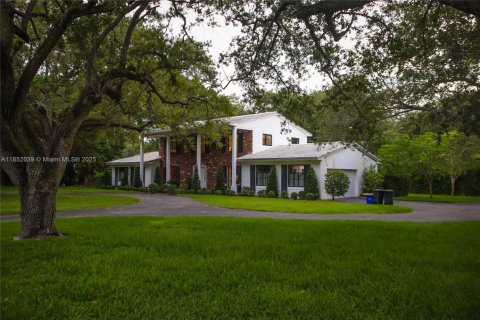 Villa ou maison à louer à Coral Gables, Floride: 4 chambres, 279.82 m2 № 1881516 - photo 21